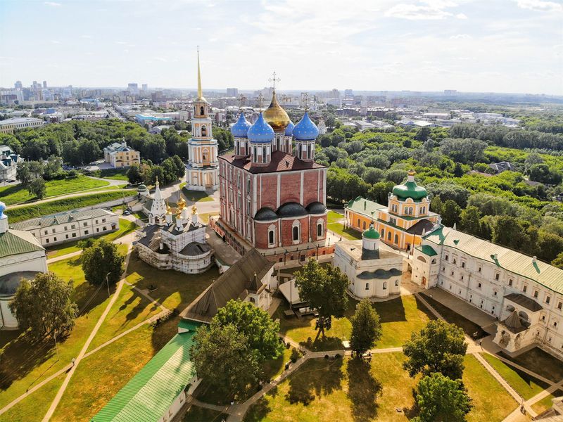 МинивэнGO - Заказ минивэна и микроавтобуса из Аэропорта Сочи в Рязань