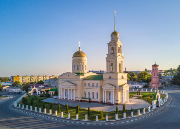 МинивэнGO - Заказ минивэна и микроавтобуса из Аэропорта Сочи в Вольск