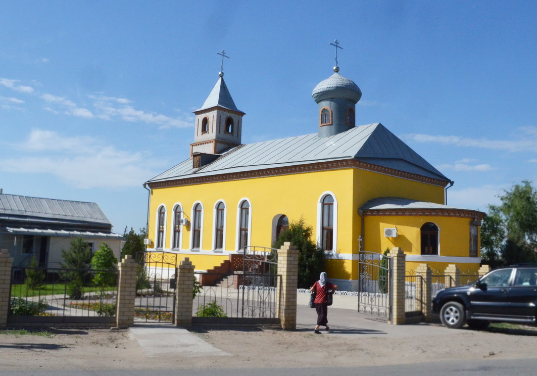 Погода краснослободск. Храм Николая Чудотворца Краснослободск. Церковь Краснослободск Волгоградская. Храм святителя Николая Чудотворца Волгоград. Город Краснослободск Волгоградская область храм.